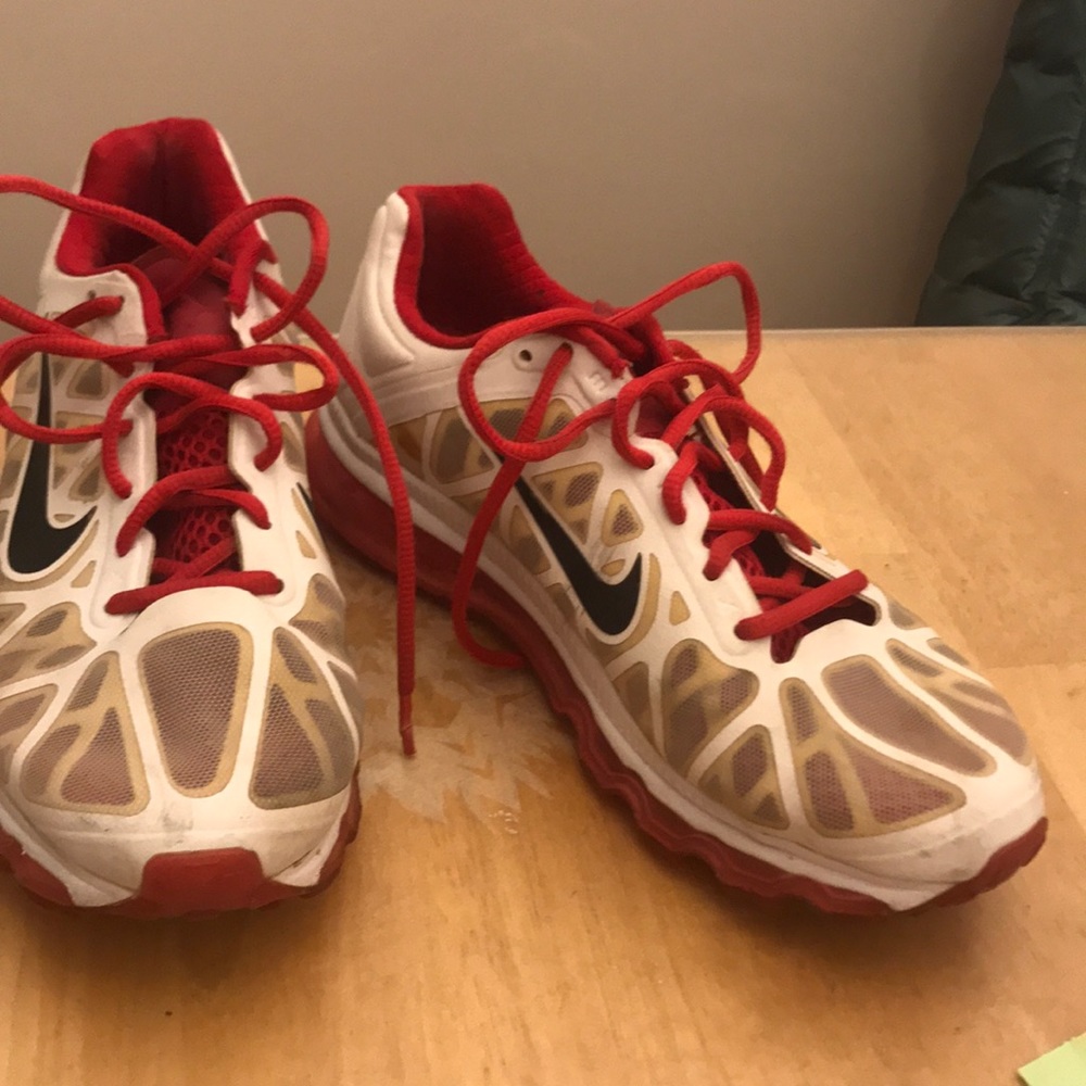 Women’s athletic sneakers